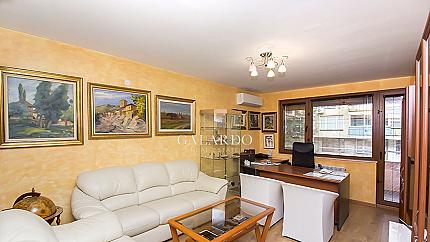 Functional office in Ivan Vazov, near South Park