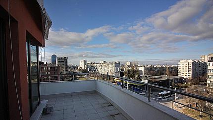Duplex with panoramic view and excellent location