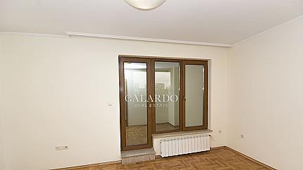 Spacious office with a garage in Iztok area