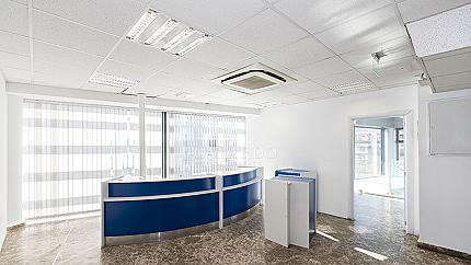 Светъл и слънчев офис тип Open Space в кв. Симеоново