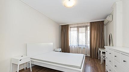 Three-bedroom apartment near National Assembly