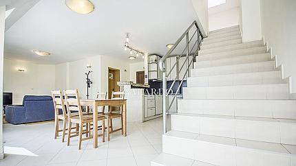 Панорамен четиристаен апартамент в Център