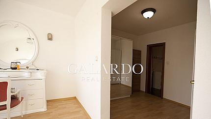Spacious and bright apartment with beautiful terrace in Vitosha district