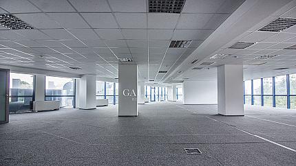 Spacious office with panoramic views in a luxurious business building class A