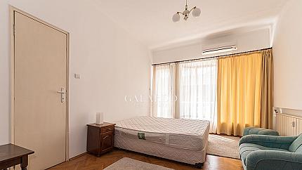 Three bedroom apartment next to the Sports Palace