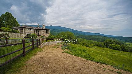 Unique house-ranch 20 minutes from Sofia