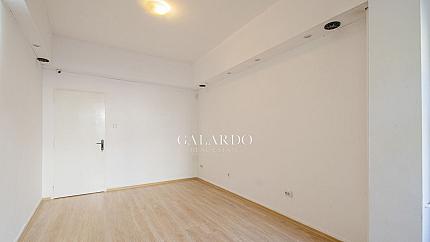 Spacious and sunny apartment meters from Vitosha Blvd.