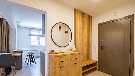 Stylish newly furnished 2-bedroom apartment on Cherkovna Street