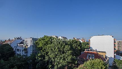 South apartment on two levels next to metro station Lvov Most, Center