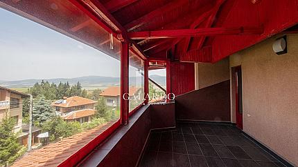Великолепна еднофамилна къща в полите на Рила планина в град Сапарева баня