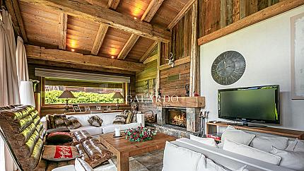 Spacious chalet with stunning mountain views in Megeve, France