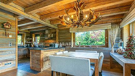 Spacious chalet with stunning mountain views in Megeve, France