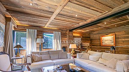 Completely renovated chalet a few meters from the pedestrian center in Megeve, France