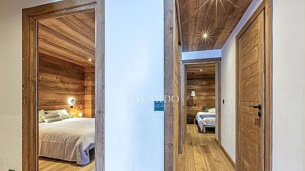 Second floor apartment with elevator in the heart of Megeve, France