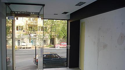Магазин под наем на топ локация в центъра на София