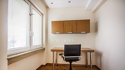 Spacious furnished apartment next to James Boucher Subway Station