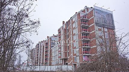 Two-bedroom apartment in a gated complex in Hladilnika