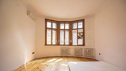 Aristocratic three-bedroom apartment in the heart of Sofia