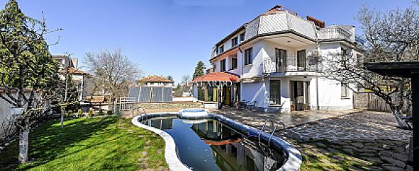 House for rent with pool near Boyana Residence