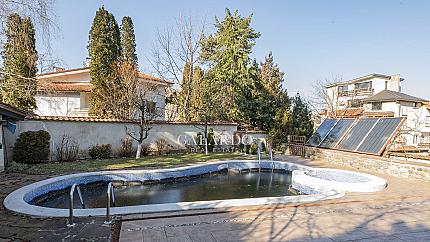 House for rent with pool near Boyana Residence
