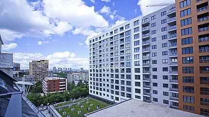 Четиристаен апартамент на висок етаж