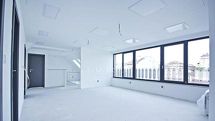 Офис на две нива в нова сграда до Метростанция Сердика
