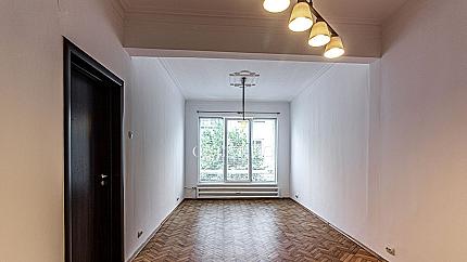 Office for rent in an ideal center