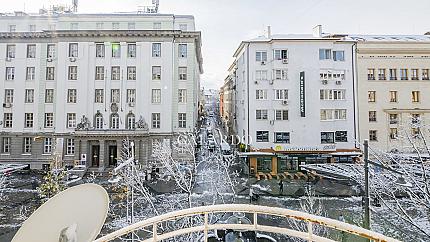 Слънчев апартамент на пл.Славейков