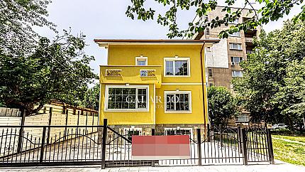 Реновирана къща недалеч от центъра на София