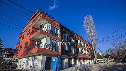Panoramic four-bedroom apartment in Krastova Vada district