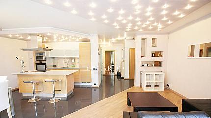 Luxury two-bedroom apartment near South Park, Lozenets