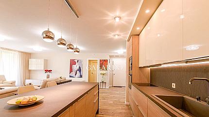 Luxury three-bedroom apartment for rent in Simeonovo