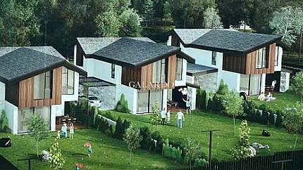 Еднофамилни къщи в Драгалевци със самостоятелен двор