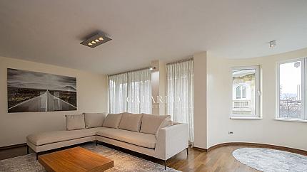 Luxury apartment, close to National Palace of Culture