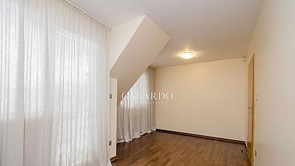 Luxury apartment, close to National Palace of Culture