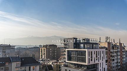 Панорамен четиристаен апартамент в Централната част на столицата