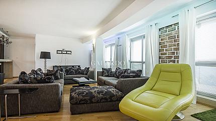 Large penthouse for rent  in Lozenets