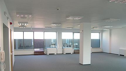 Офис в сграда клас А до центъра на София
