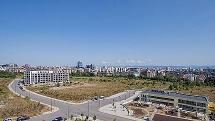 Spacious and luxurious two-bedroom apartment in "Arkadia" complex next to "Flora" kindergarten
