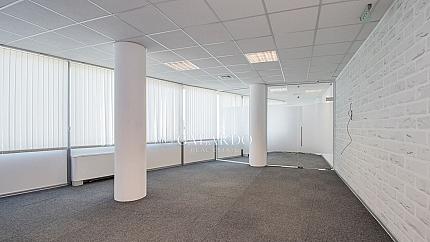 Office in a luxury office building in the district Druzhba 2