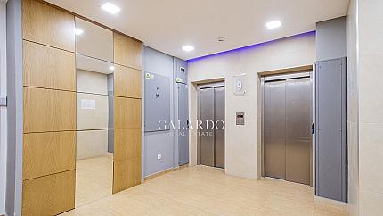 Office in a luxury office building in the district Druzhba 2