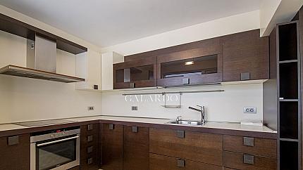 Luxury apartment, close to National Palace of Culture