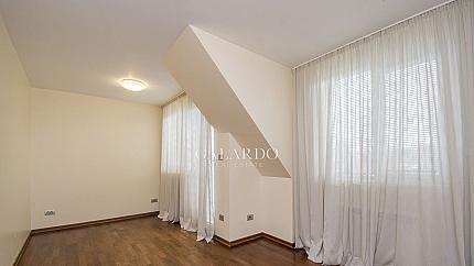 Luxury apartment, close to National Palace of Culture