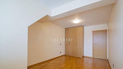 Luxury apartment, close to National Palace of Culture