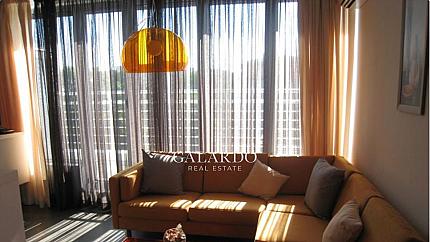 Обзаведен двустаен апартамент под наем  в Оборище