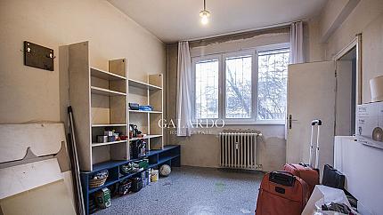 Apartment for sale next to park Zaimov