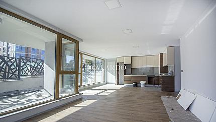 Three-bedroom apartment with its own yard in a boutique building in Dragalevtsi