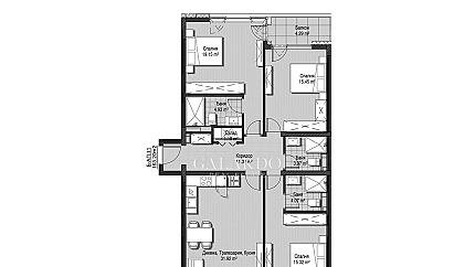 Three bedroom apartment in a new modern complex. Refrigerator