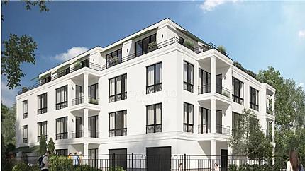 Тристаен апартамент в кв. Кръстова вада