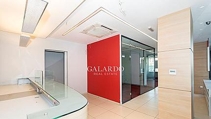 Търговско помещение в Топ Център